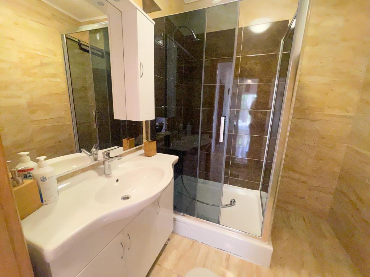 Apartmani Combaj Jadranovo Exterior photo