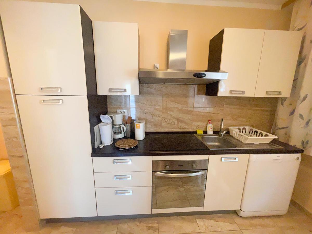 Apartmani Combaj Jadranovo Exterior photo