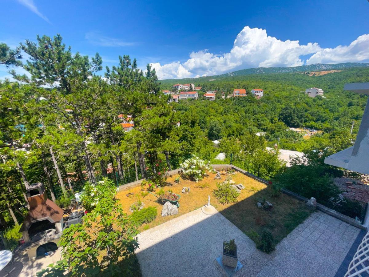 Apartmani Combaj Jadranovo Exterior photo