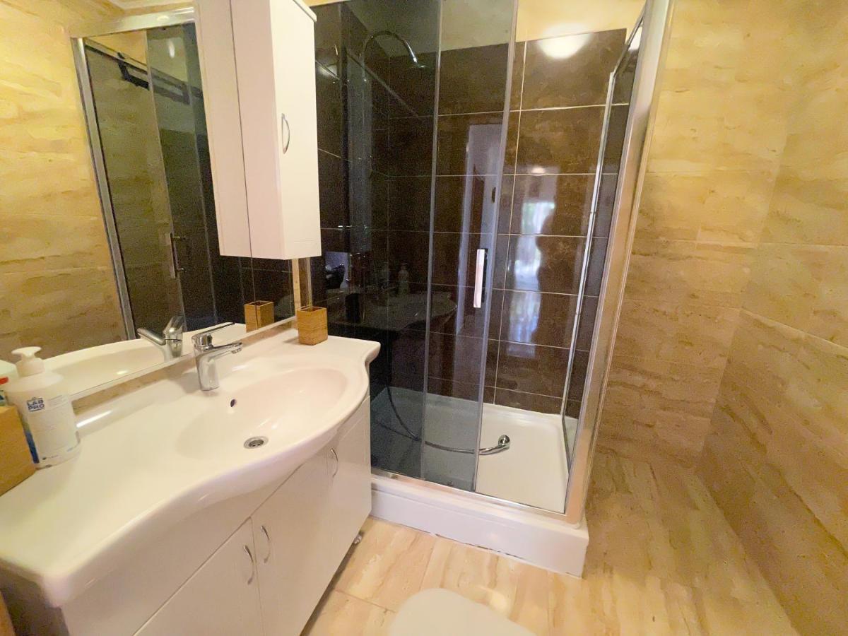 Apartmani Combaj Jadranovo Exterior photo