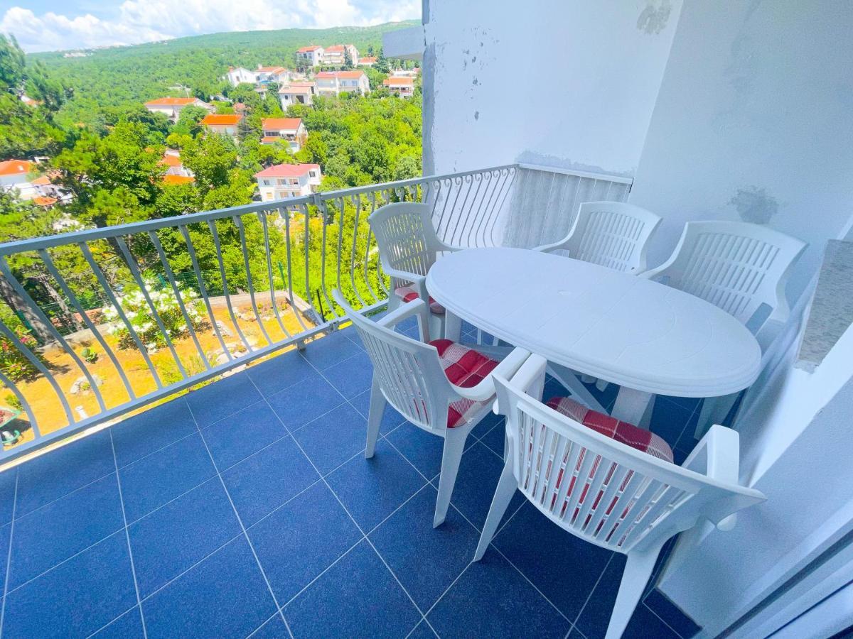 Apartmani Combaj Jadranovo Exterior photo