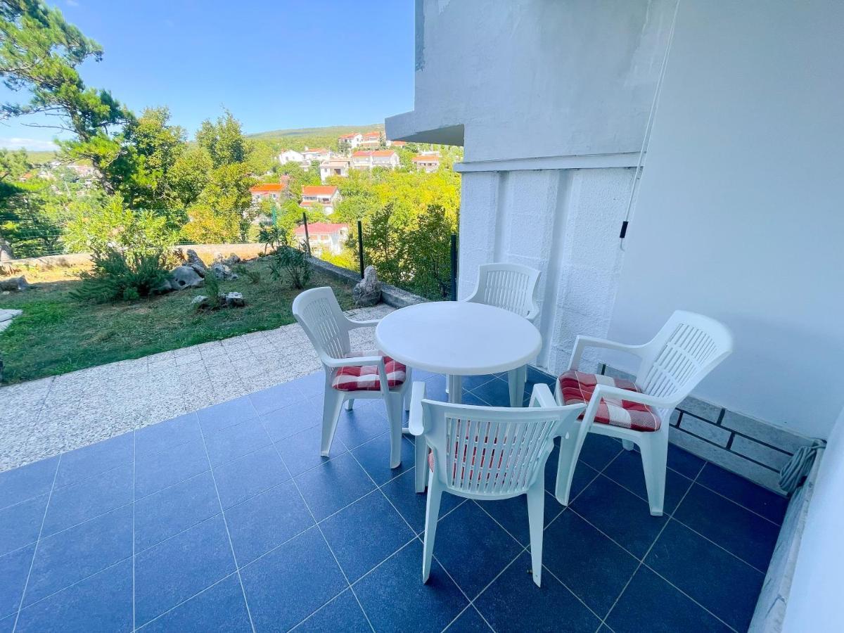 Apartmani Combaj Jadranovo Exterior photo